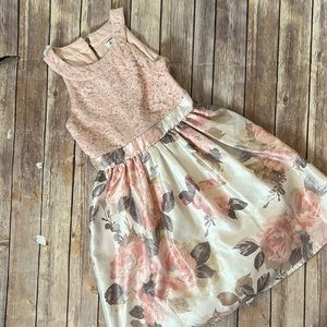 Girls Dress B2G1